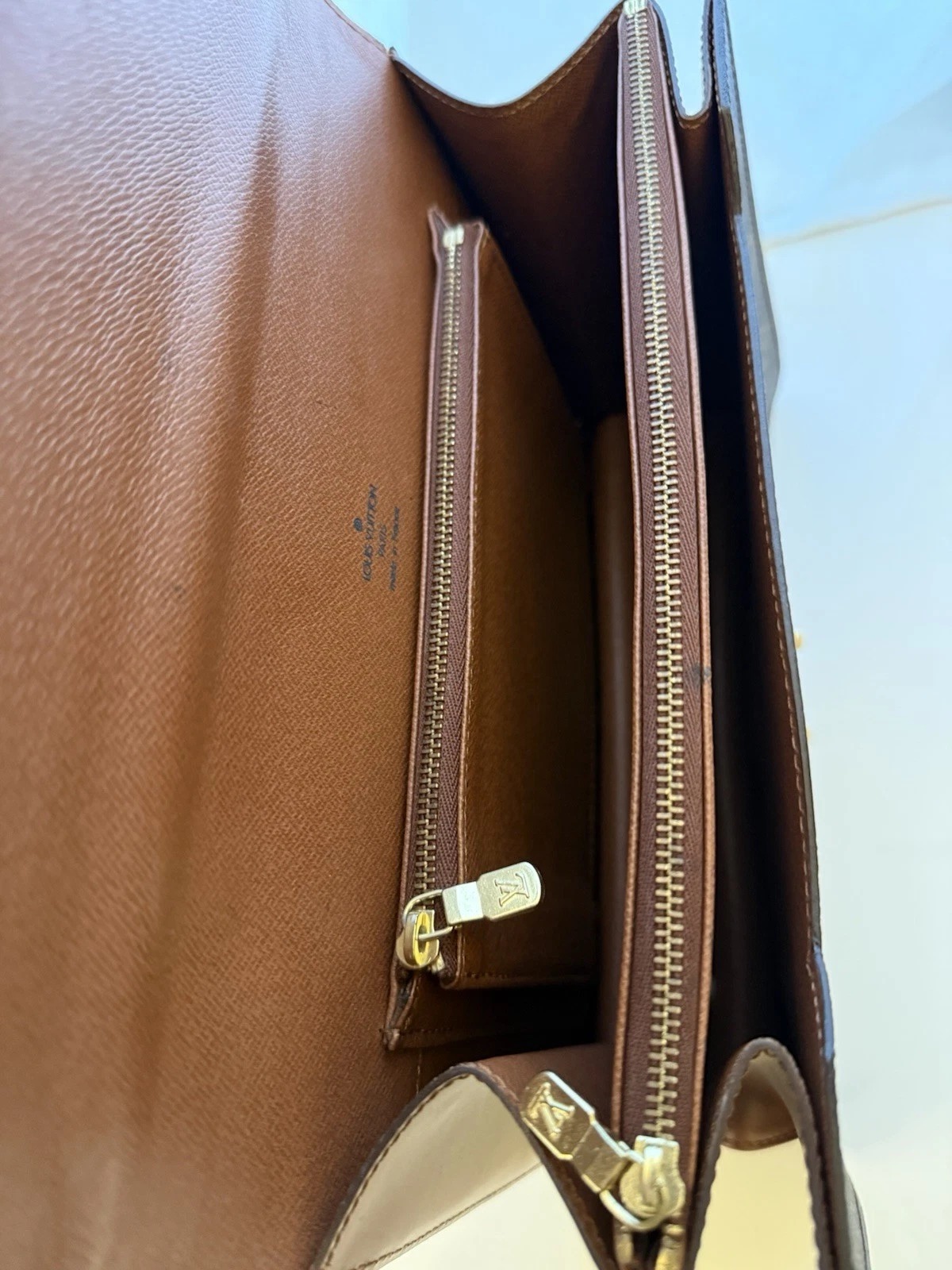 LOUIS VUITTON CONCORDE HANDBAG thumbnail 11