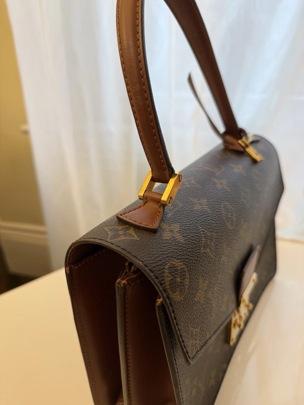 LOUIS VUITTON CONCORDE HANDBAG thumbnail 4