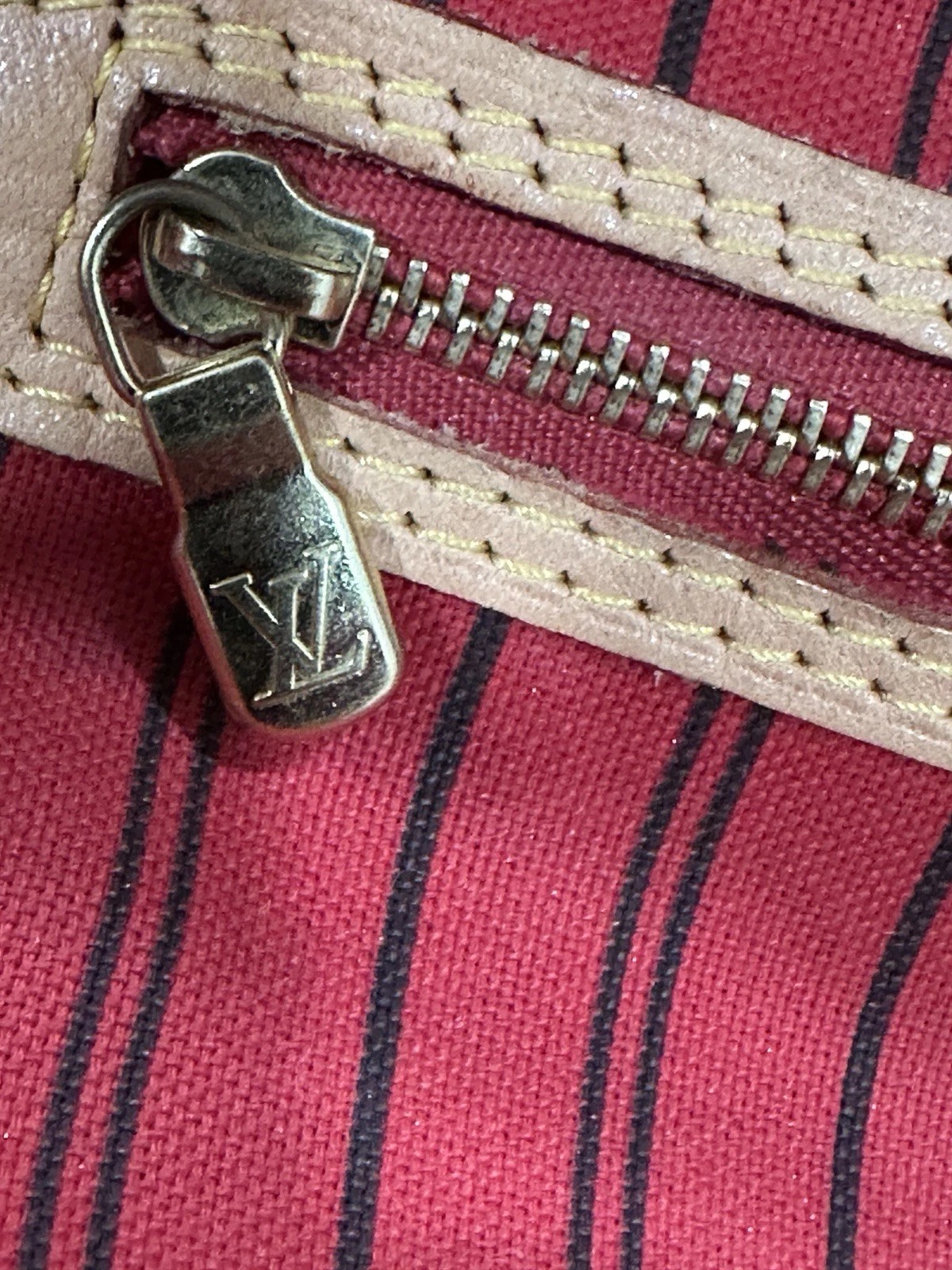 Louis Vuitton Neverfull Tote MM Brown Canvas Monogram thumbnail 10