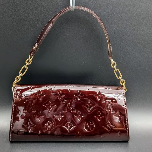Louis Vuitton Pochette Sunset Boulevard – Women’s Luxury Bag thumbnail 11