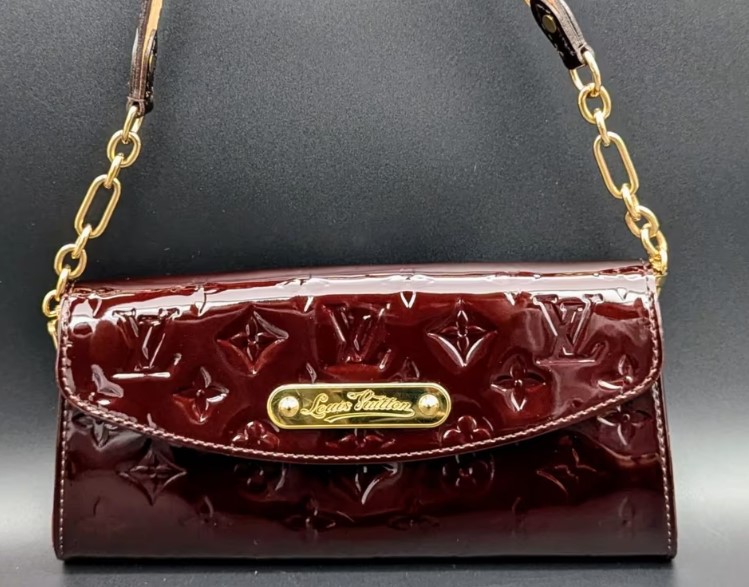 Louis Vuitton Pochette Sunset Boulevard – Women’s Luxury Bag thumbnail 3