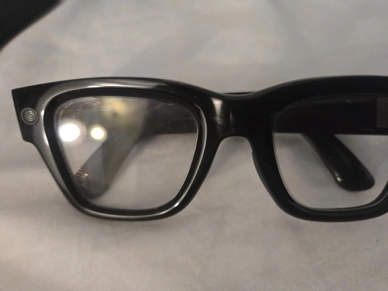 Meta Ray-Ban Smart Display Glasses – Interactive Wearable Tech thumbnail 5