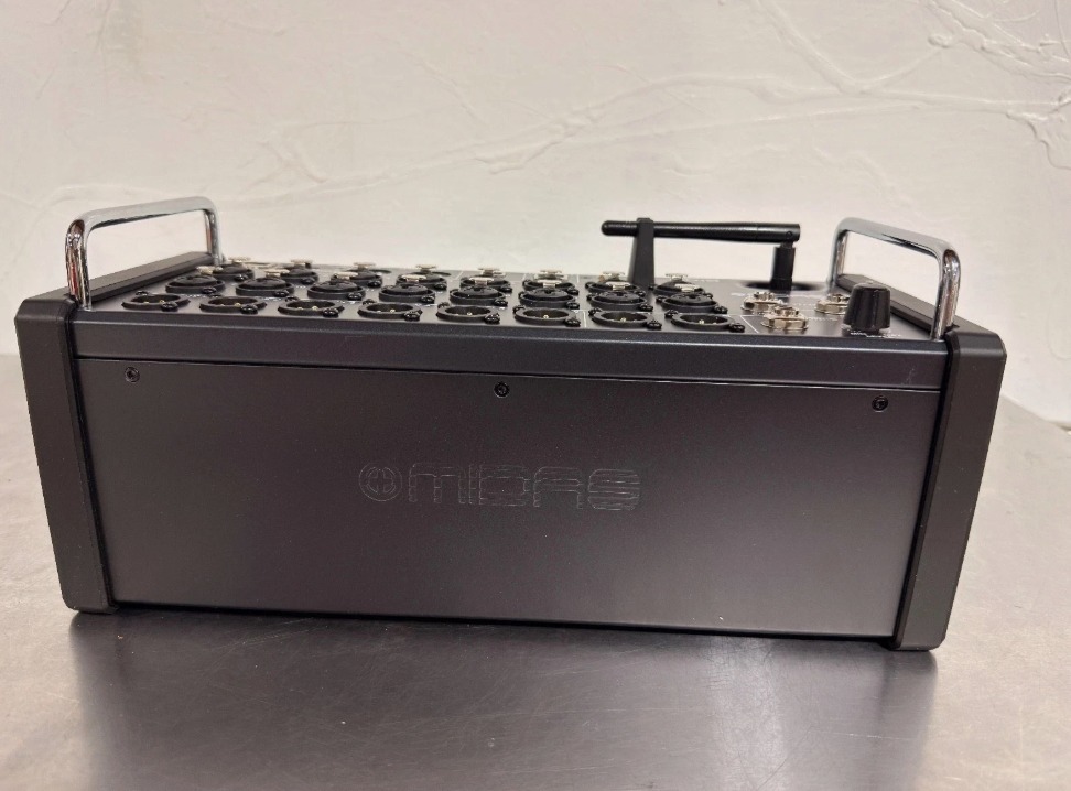 Midas MR18 18-Input Digital Mixer for Tablets w/ Wi-Fi & USB Recorder thumbnail 3