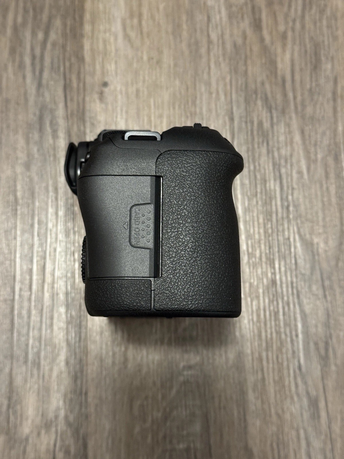 [Mint] Canon EOS R6 Mark II 24.2MP Mirrorless Camera Body (Shutter Count: 81) thumbnail 8