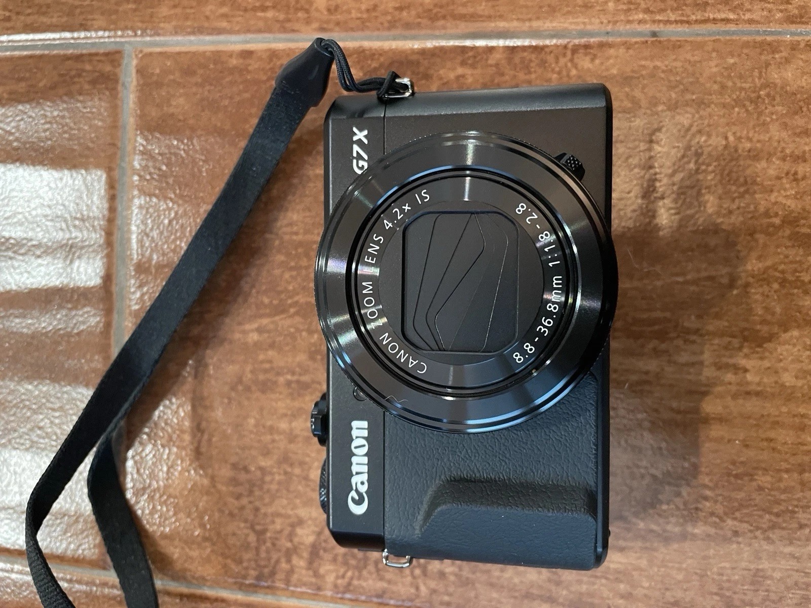 [MINT] Canon PowerShot G7 X Mark II – Case & Tripod Included thumbnail 2