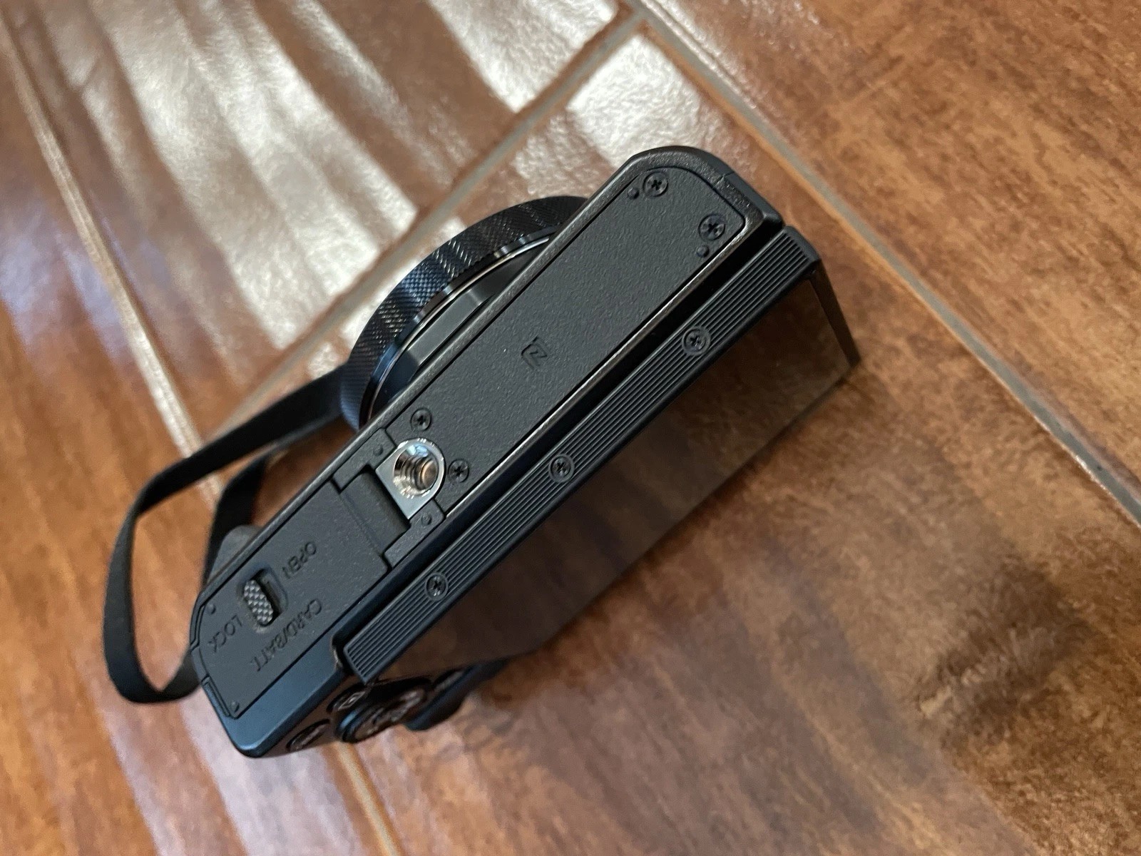 [MINT] Canon PowerShot G7 X Mark II – Case & Tripod Included thumbnail 4