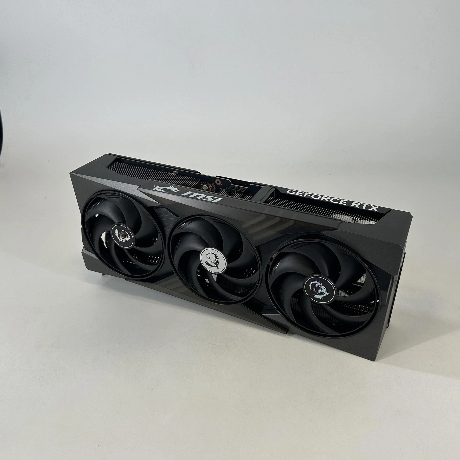 MSI Gaming OC GeForce RTX 5090 32GB Graphics Card – Excellent Condition thumbnail 3