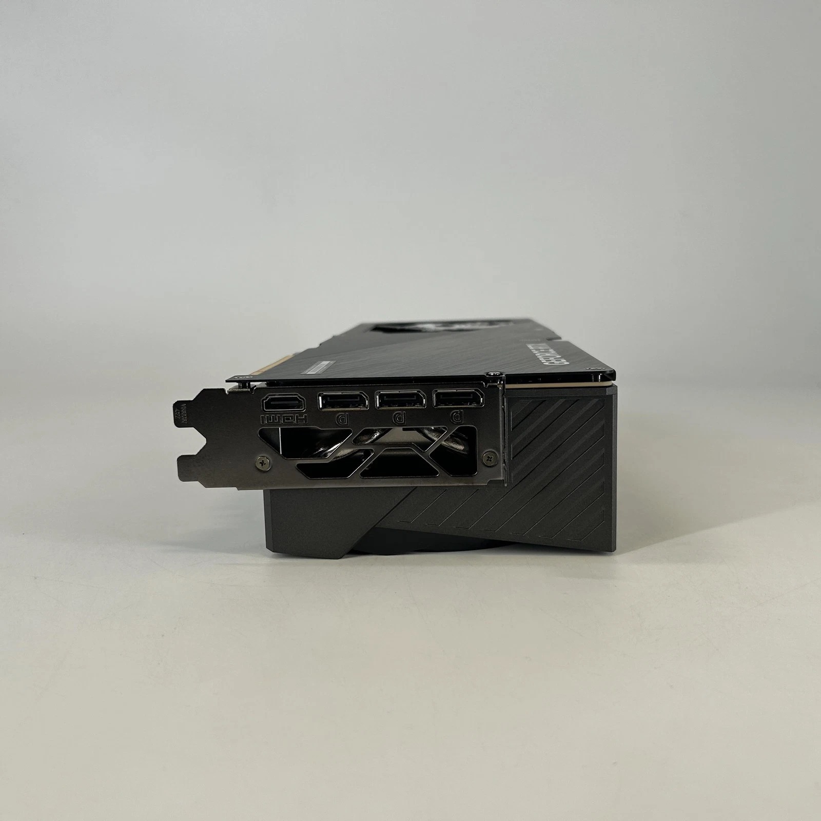 MSI Gaming OC GeForce RTX 5090 32GB Graphics Card – Excellent Condition thumbnail 7