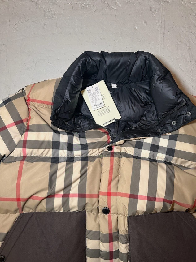 NEW Burberry Men’s Kilham down jacket In Archive Beige Size Medium thumbnail 10