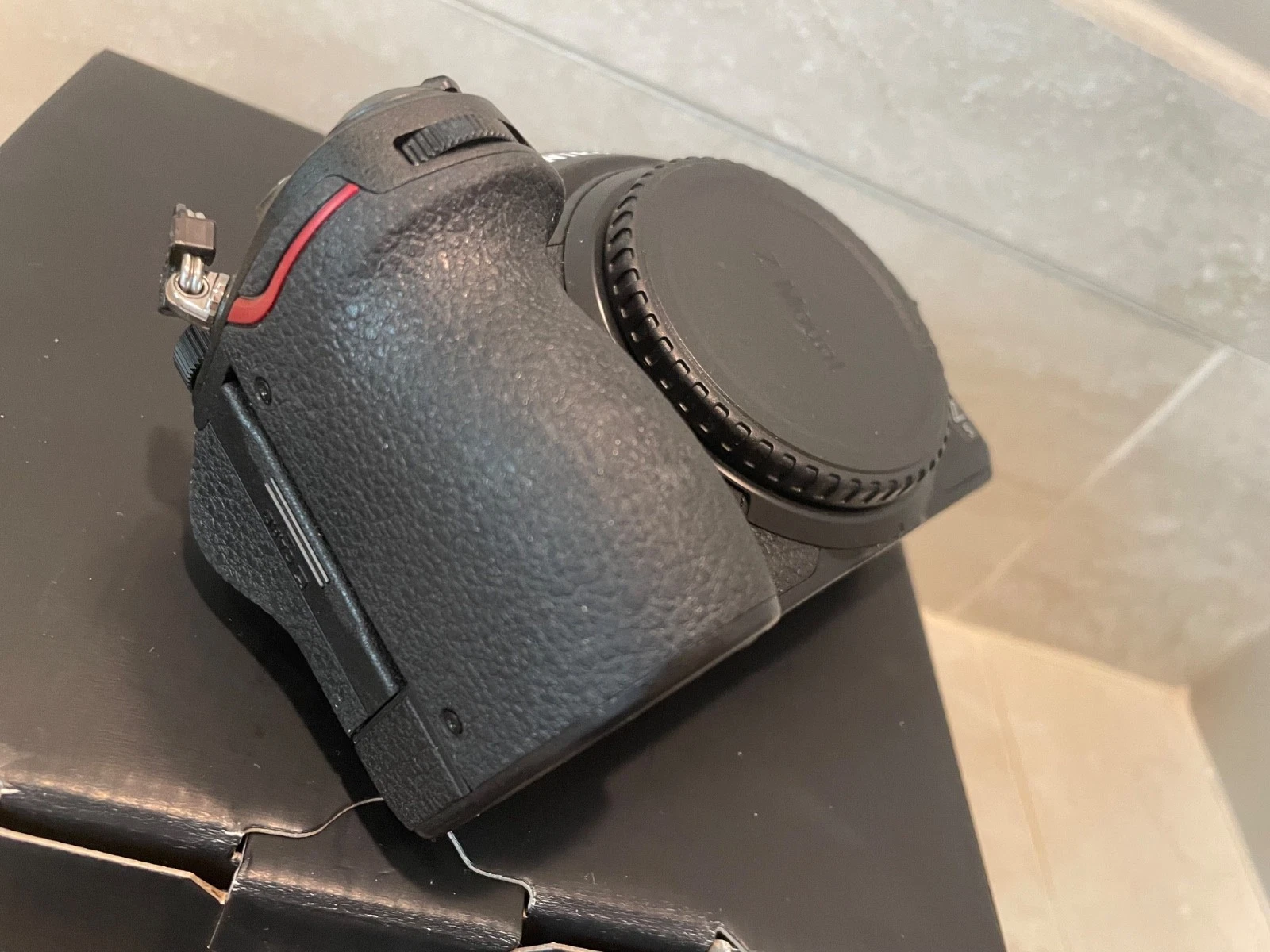 Nikon Z5 Mirrorless Digital Camera Body 24.5MP S Count 1910 Mint thumbnail 8