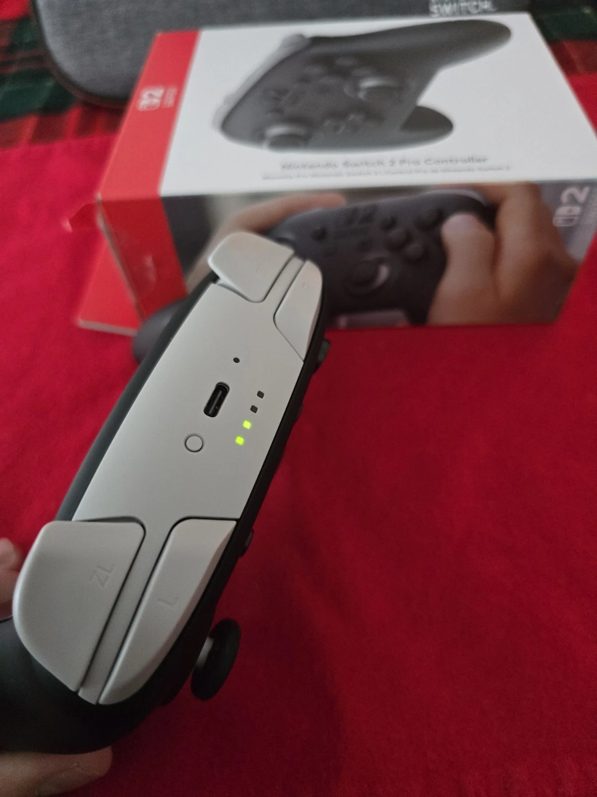 Nintendo Switch 2 Bundle : Pro & 64 Controller, Case & Zelda TOTK Game thumbnail 15