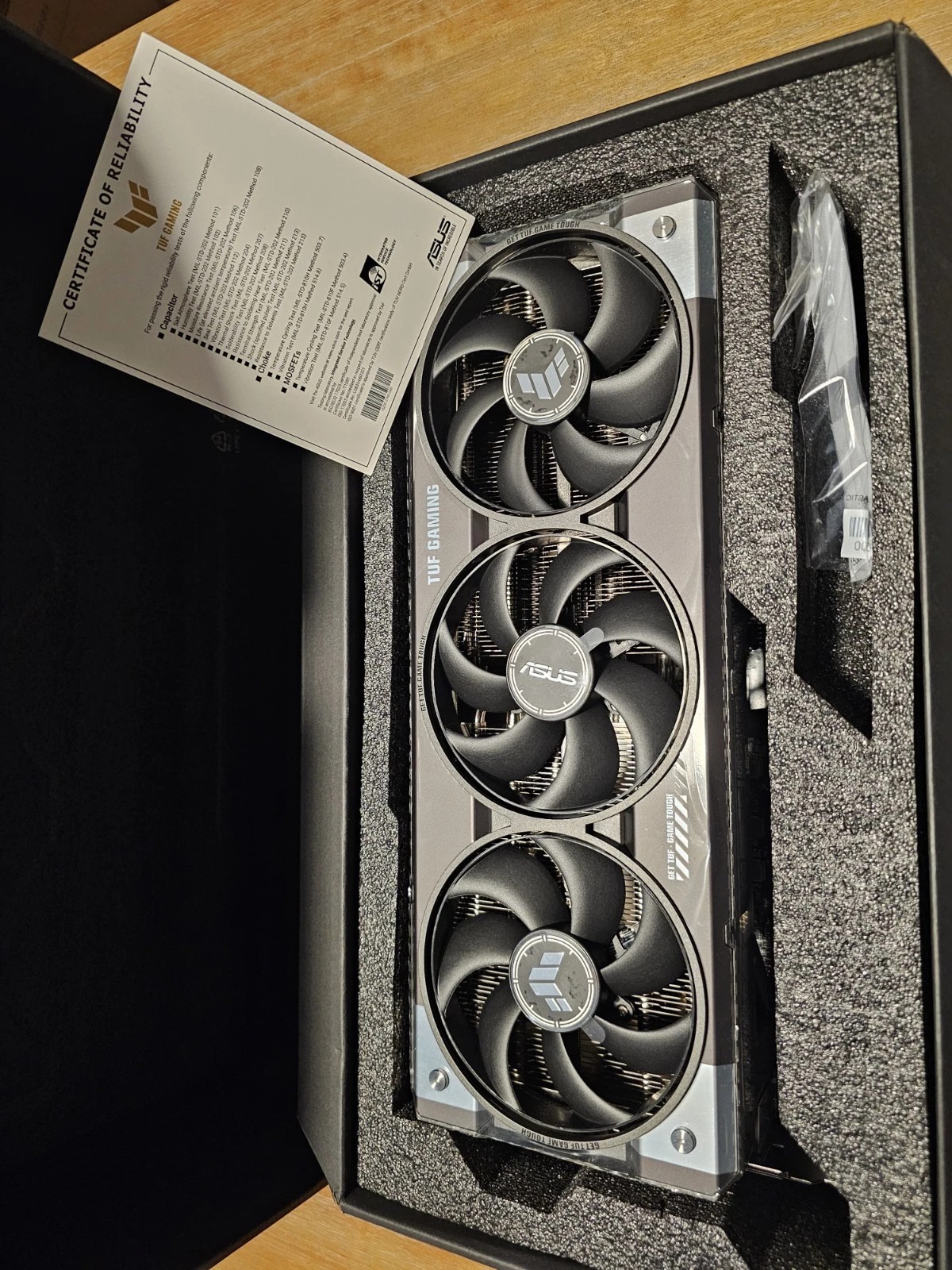 NVIDIA GeForce RTX 5090 32GB – ASUS TUF Gaming (Brand New) thumbnail 2