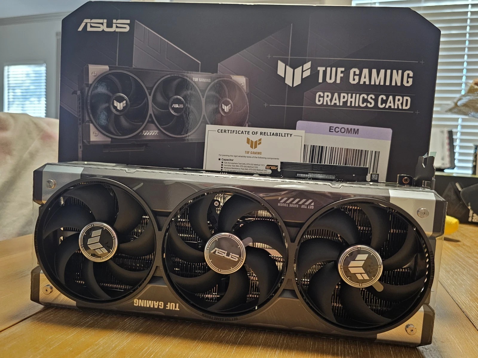 NVIDIA GeForce RTX 5090 32GB – ASUS TUF Gaming (Brand New) thumbnail 4