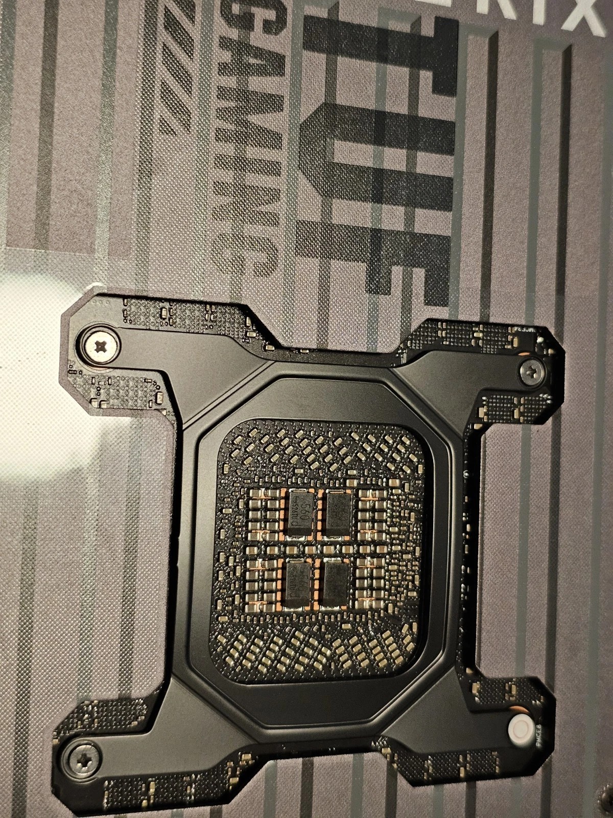 NVIDIA GeForce RTX 5090 32GB – ASUS TUF Gaming (Brand New) thumbnail 9