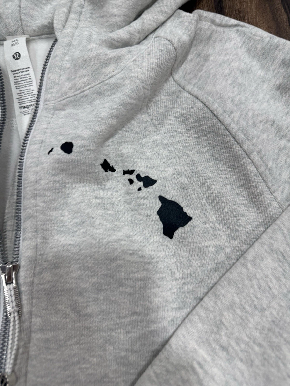 NWT Lululemon Hawaii Scuba Oversized Half Zip Hoodie Hawaii Exclusive M thumbnail 2