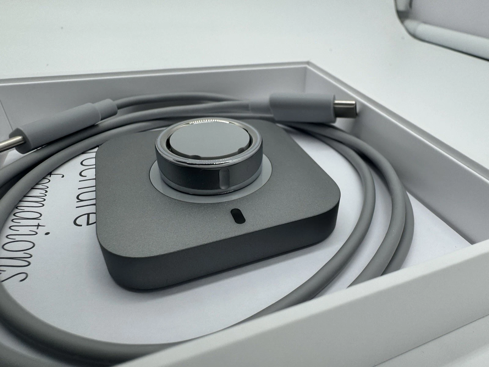 Oura Ring Gen 4 - Silver - Size 9 thumbnail 3