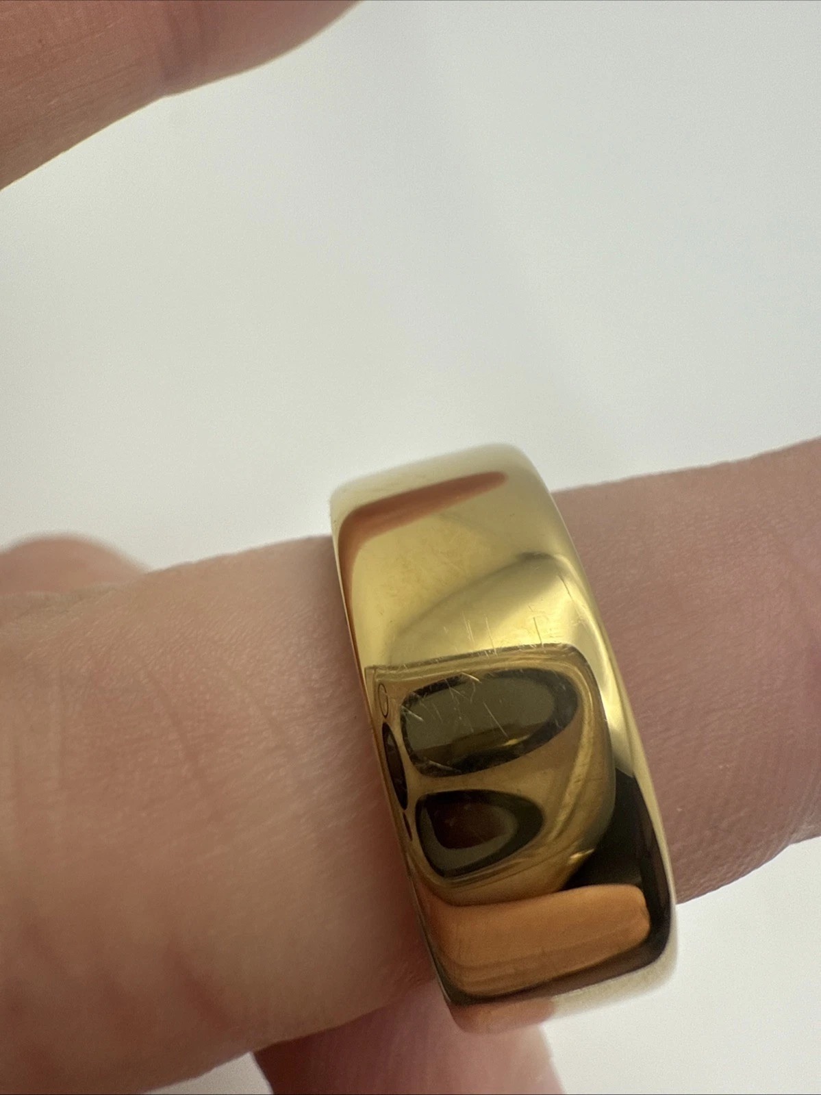 Oura Ring Gen 4 – Size 7 – Gold – Gently Used thumbnail 3