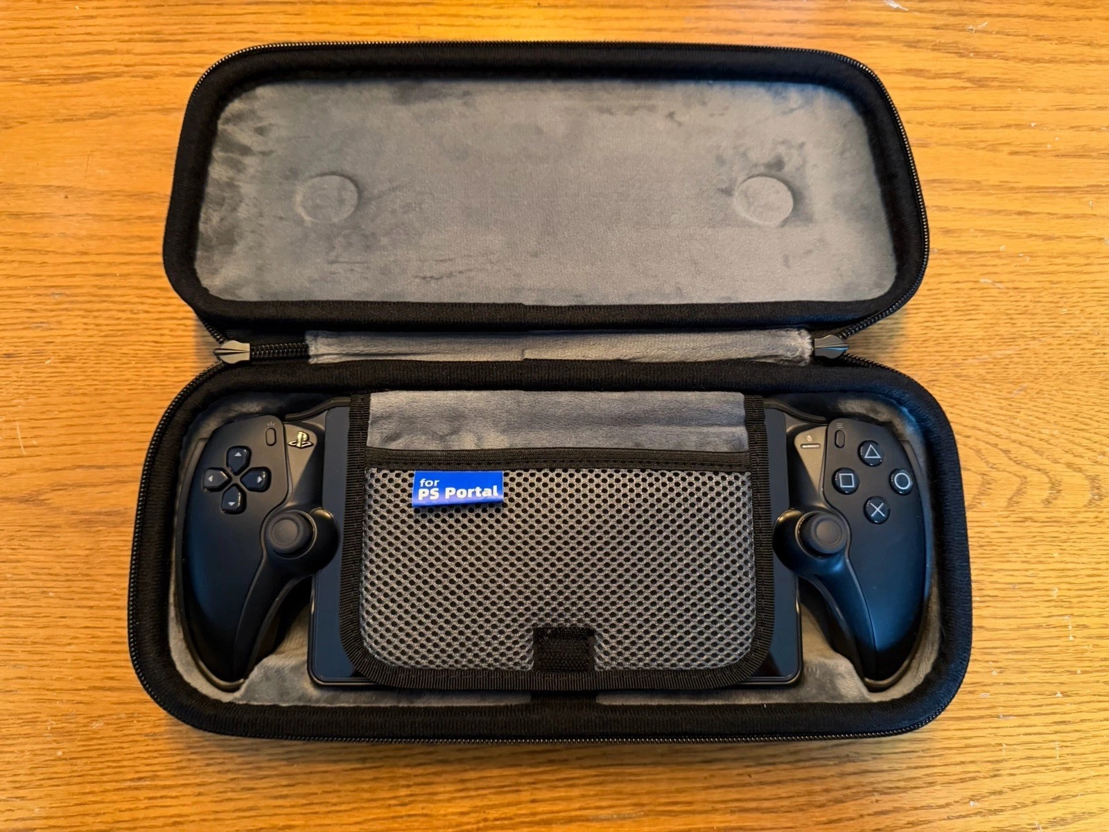 PlayStation 5 Pro Digital 2TB Bundle with PS Portal and Pulse Elite Headset thumbnail 6