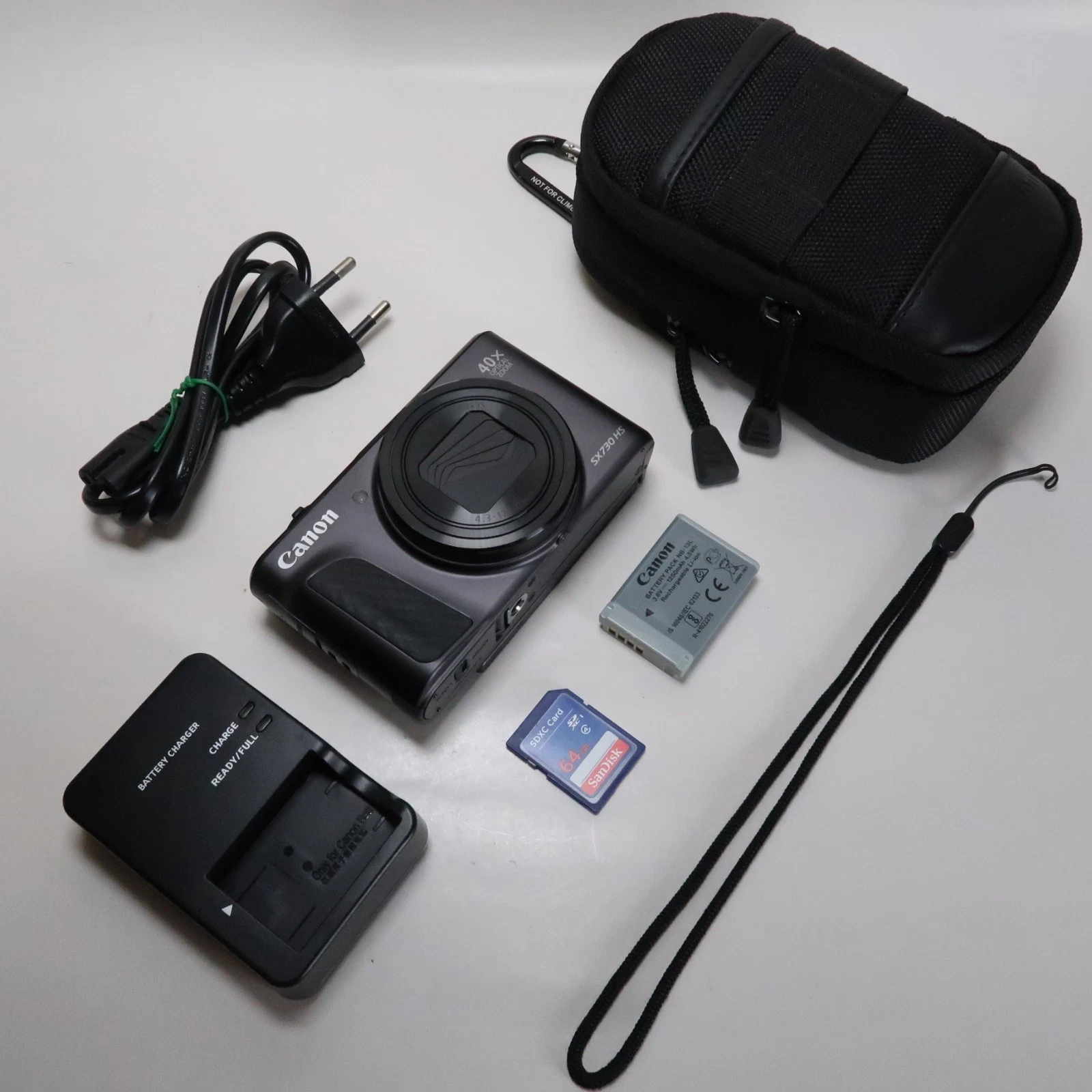Canon Powershot SX730 HS Digital Camera Black 20.3MP, 40X, Case, SD thumbnail 3