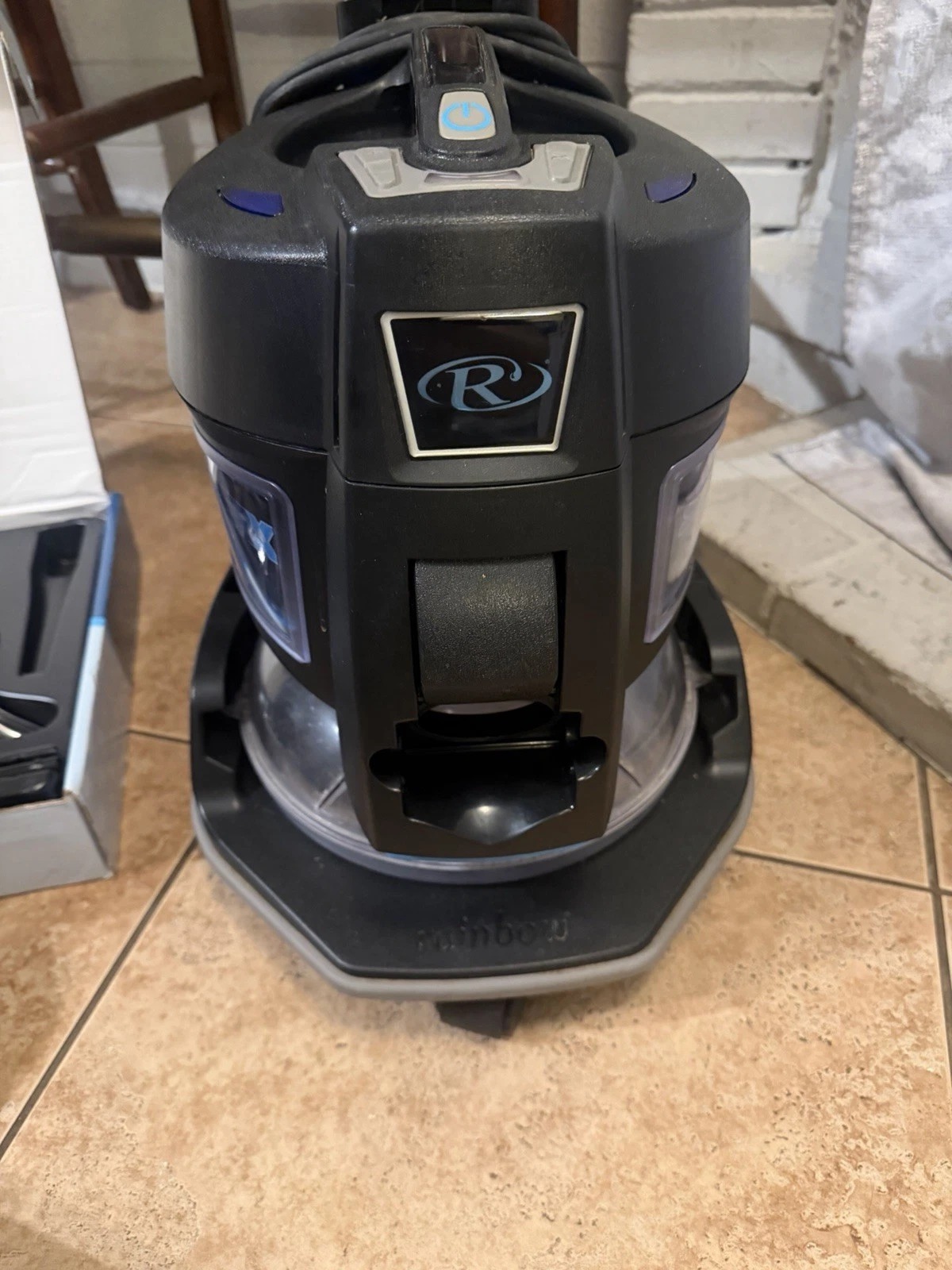 Rainbow SRX Vacuum w/attachments thumbnail 8