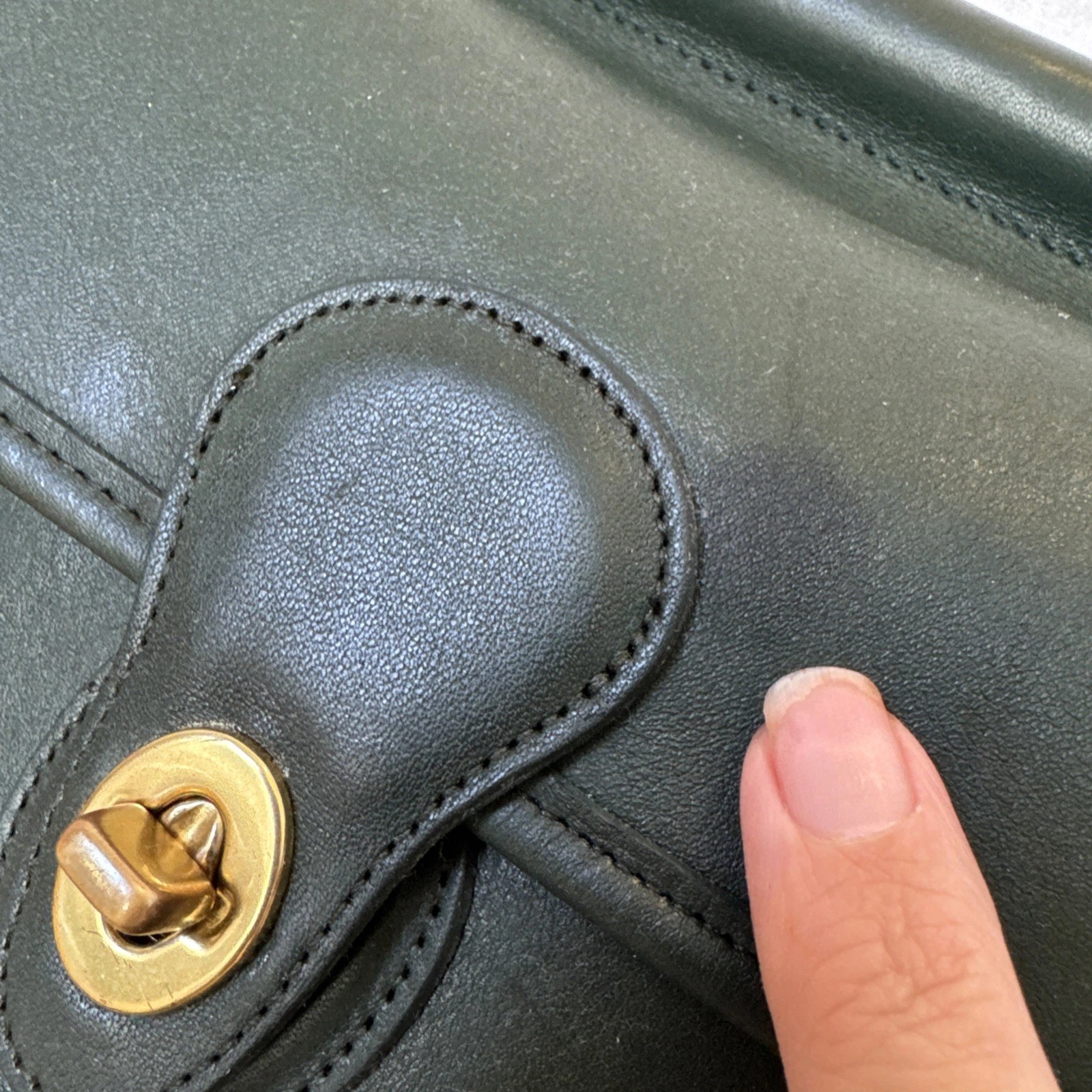 Rare Green Vintage made in USA Coach Murphy Crossbody bag thumbnail 3