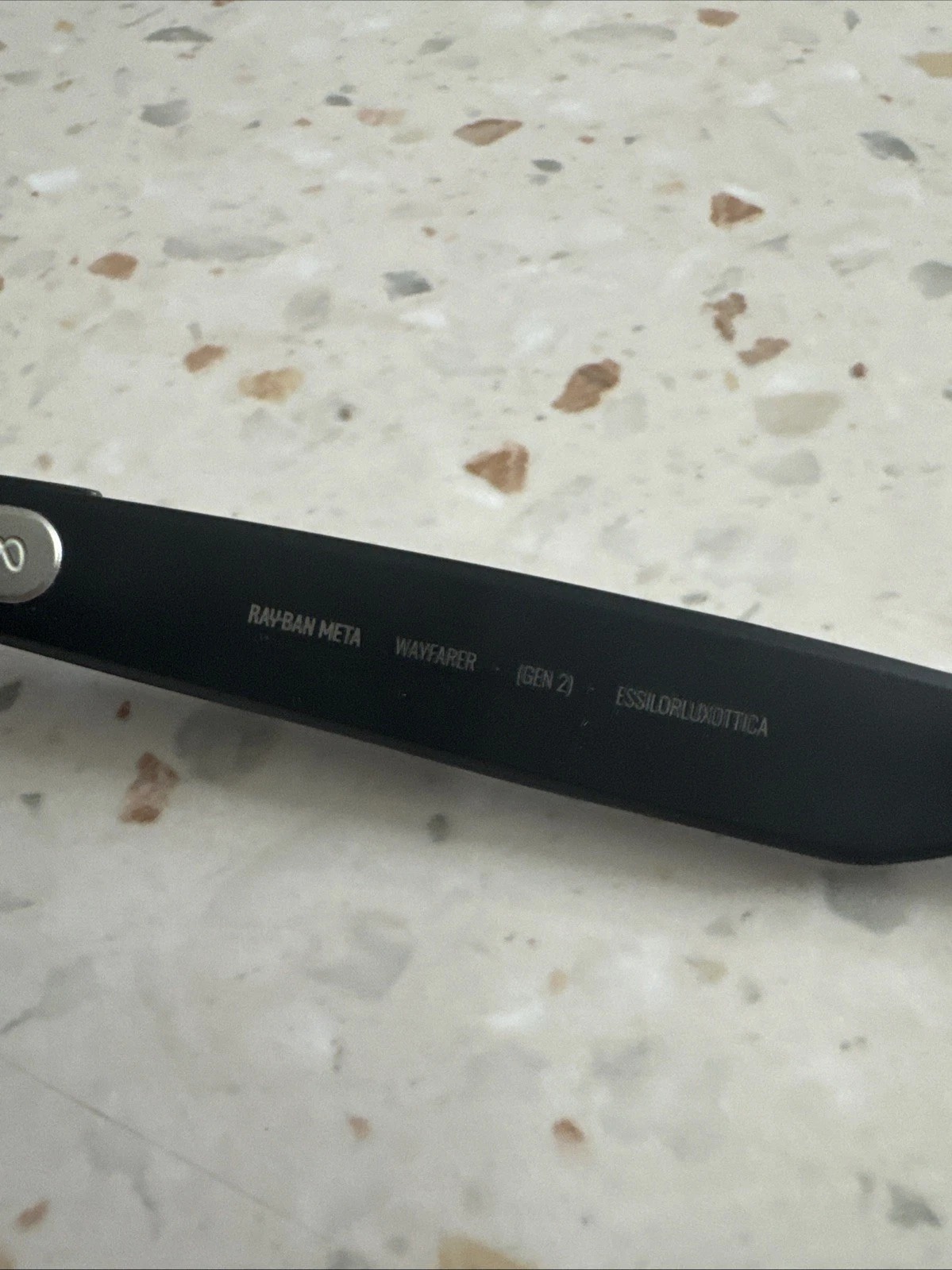 Ray-Ban Meta (2nd)Gen Wayfarer, Matte Black Smart Glasses Polarized gray lenses thumbnail 5