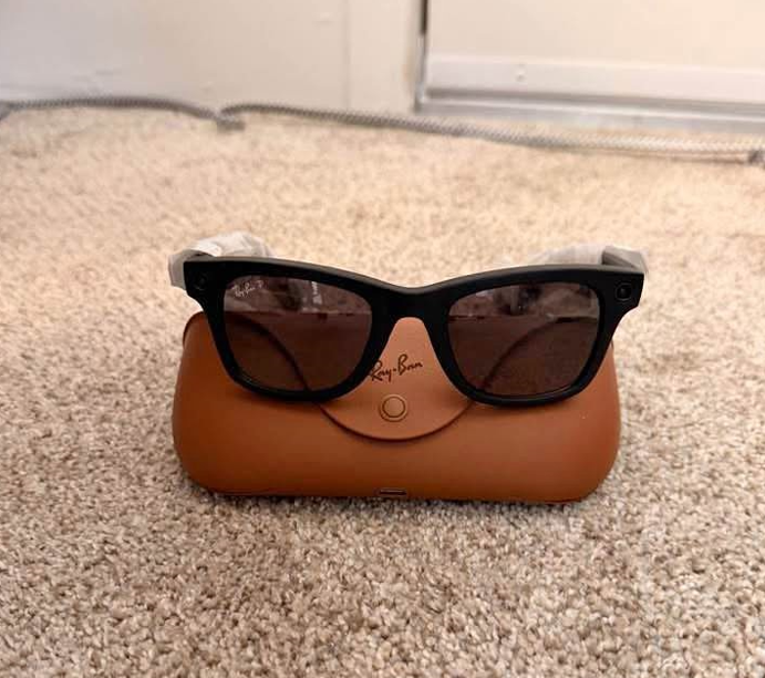 Ray-Ban Meta Wayfarer Gen 1 RW4006 – Matte Black Smart Glasses thumbnail 1