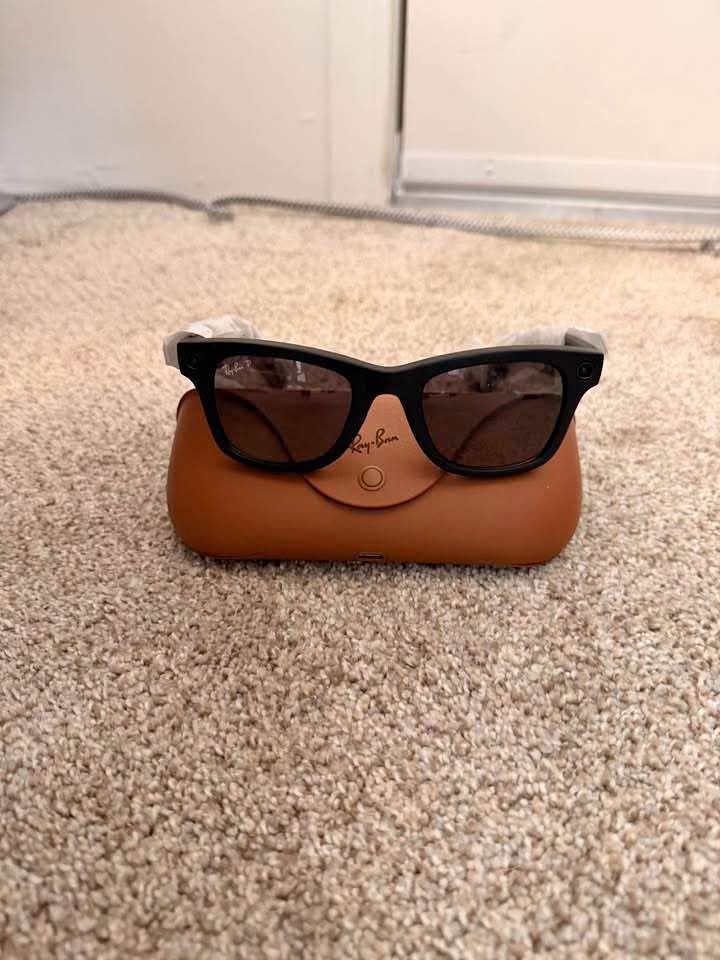 Ray-Ban Meta Wayfarer RW4006 Gen 1 Smart Glasses – Matte Black thumbnail 1