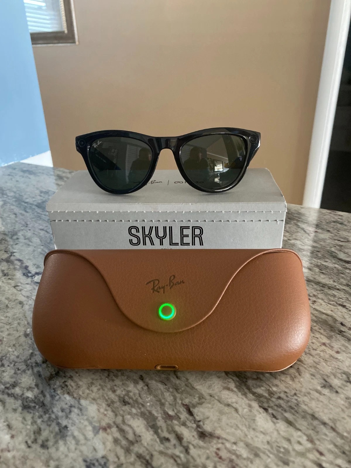 Ray-Ban Meta Wayfarer Gen 2 RW4014 thumbnail 1