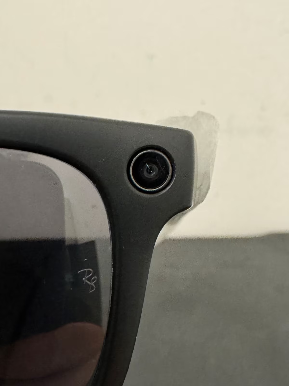 Ray-Ban Meta Wayfarer Gen 2 thumbnail 4