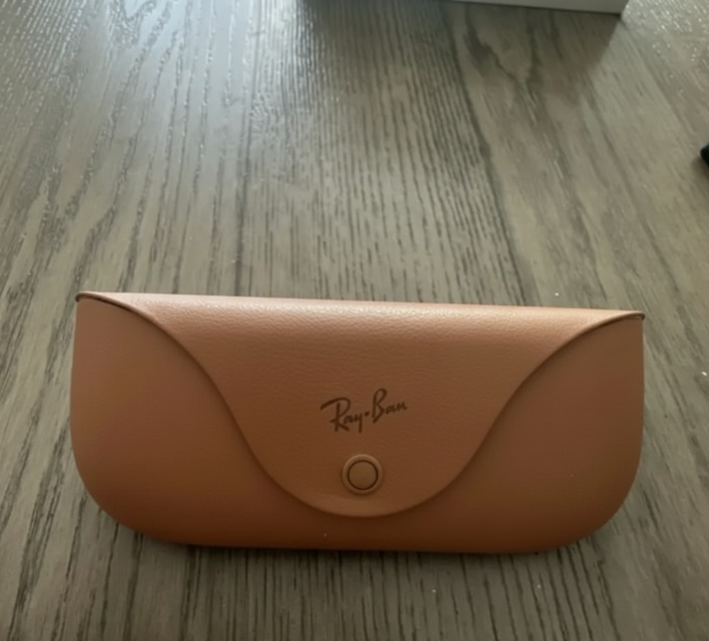 Ray-Ban | Meta Wayfarer Smart Glasses - Black - Like New thumbnail 6