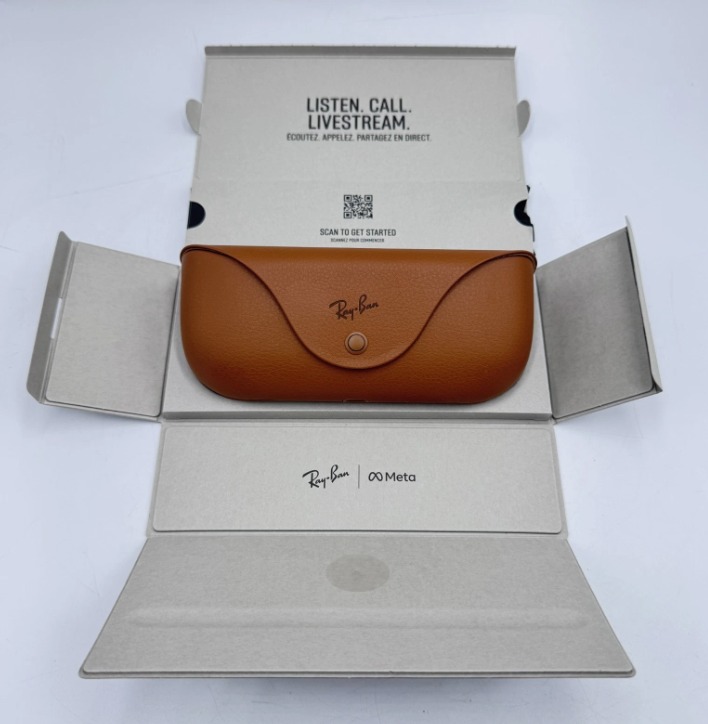 Ray-Ban Meta Wayfarer Smart Glasses RW4006 601/SB 50-22 Shiny Black (Gen 1) thumbnail 12