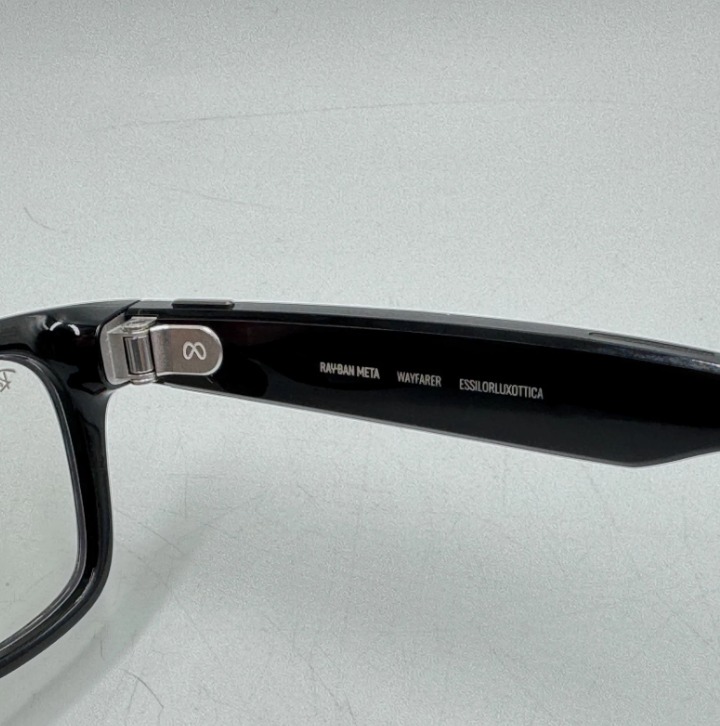 Ray-Ban Meta Wayfarer Smart Glasses RW4006 601/SB 50-22 Shiny Black (Gen 1) thumbnail 6