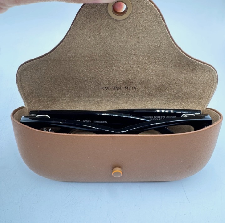 Ray-Ban Meta Wayfarer Smart Glasses RW4006 601/SB 50-22 Shiny Black (Gen 1) thumbnail 9