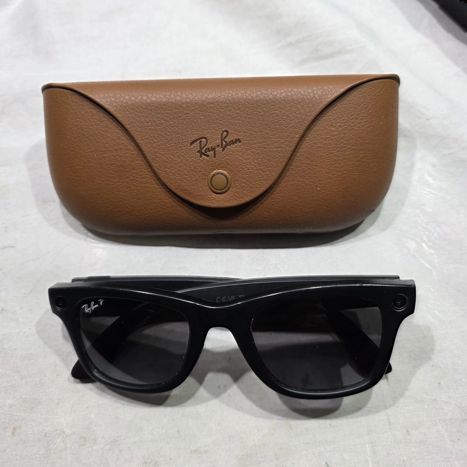 Ray-Ban Meta Wayfarer Smart Sunglasses - Matte Black Polarized - RW4006 - Fast S thumbnail 2