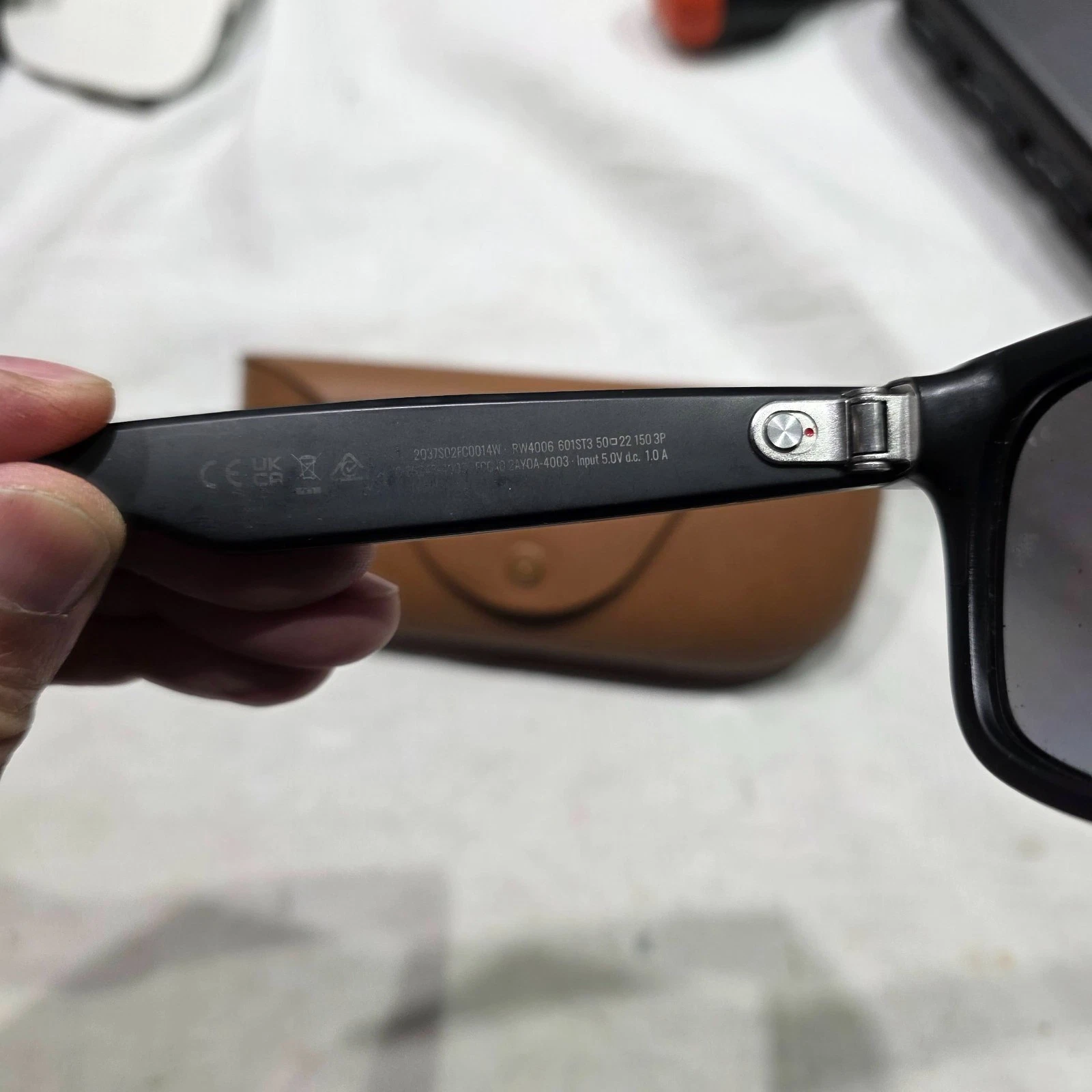 Ray-Ban Meta Wayfarer Smart Sunglasses - Matte Black Polarized - RW4006 - Fast S thumbnail 8