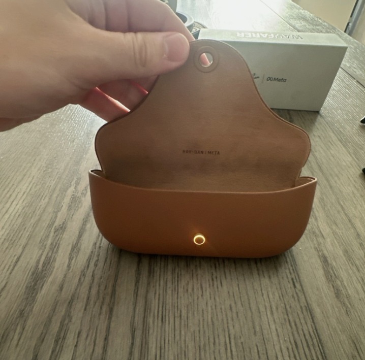 Ray-Ban Meta - Wayfarer (Standard) Smart Glasses - Shiny Black, Clear thumbnail 6