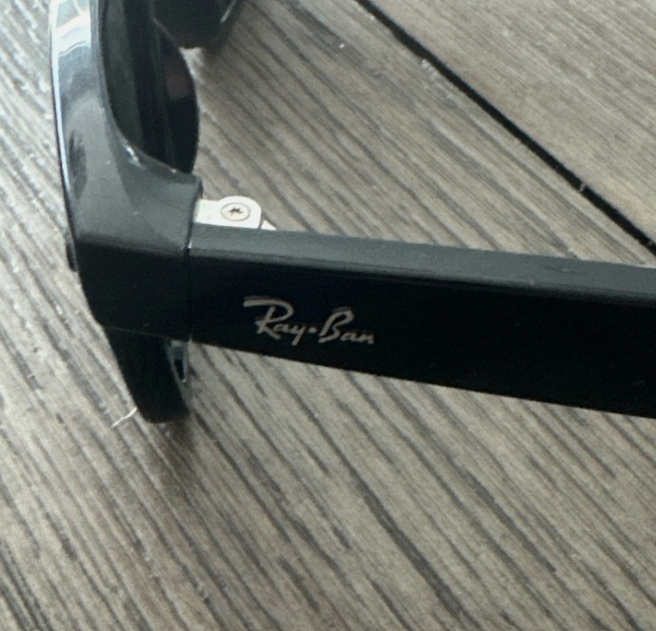 Ray-Ban Meta - Wayfarer (Standard) Smart Glasses - Shiny Black, Clear thumbnail 9