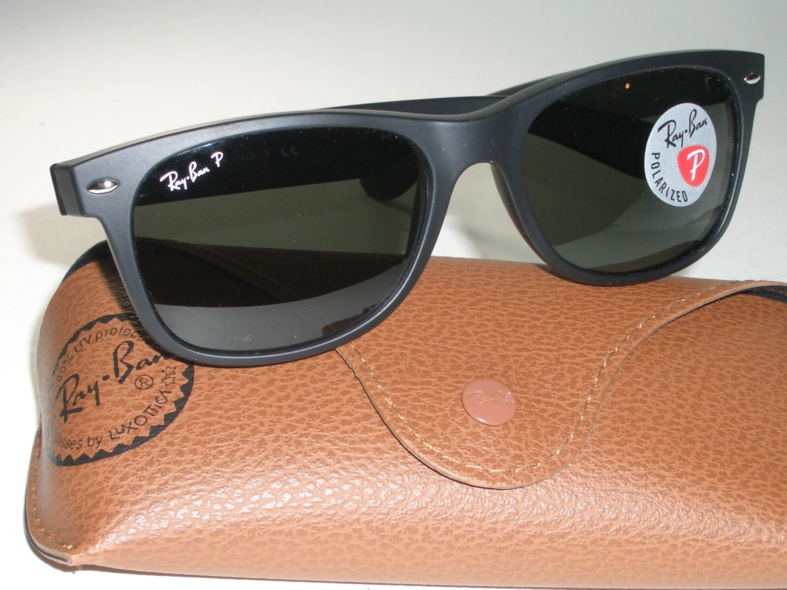 RAY BAN RB2132-55-18 MATTE BLACK POLARIZED CRYSTAL LENS WAYFARER SUNGLASSES NEW thumbnail 1