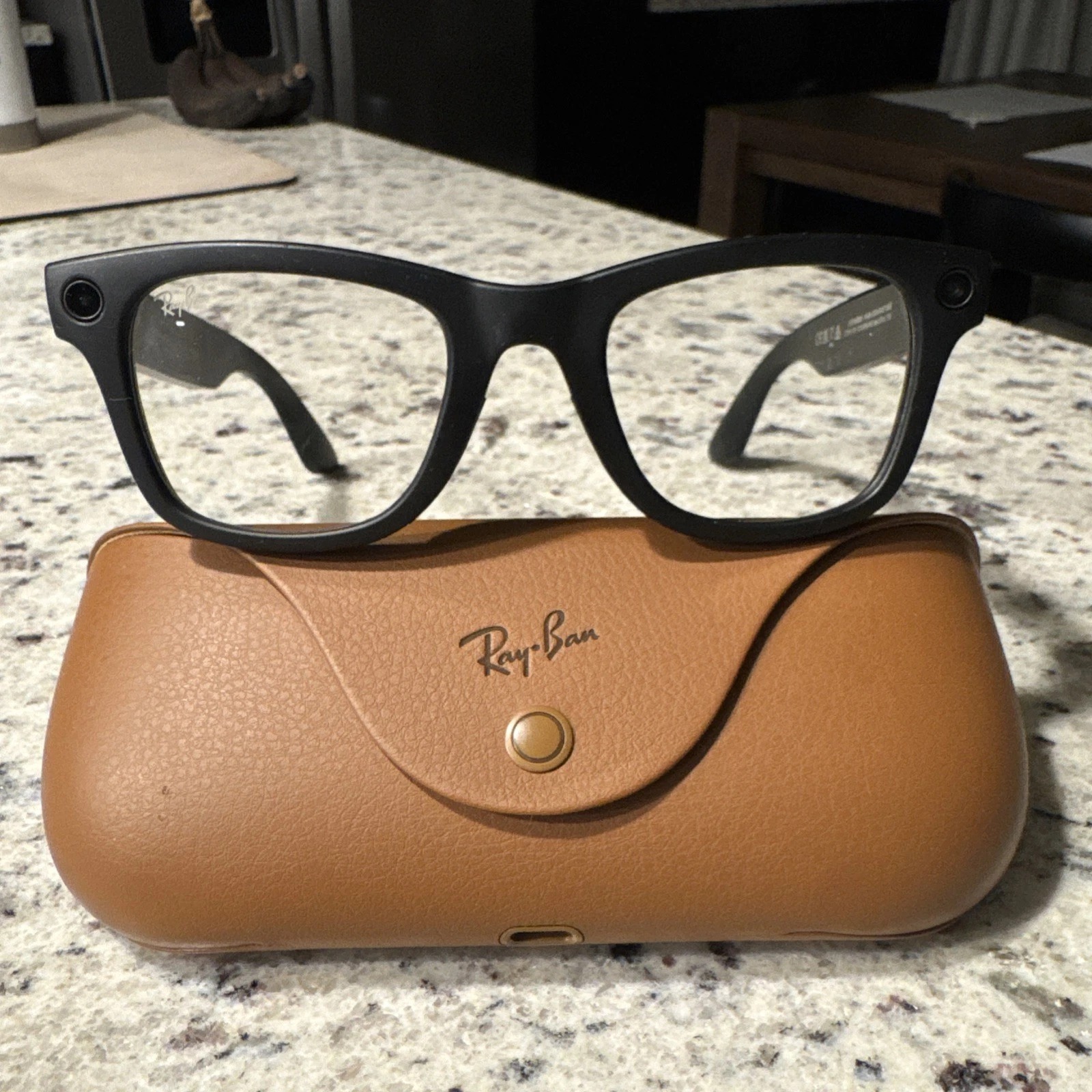 Ray-Ban Meta Wayfarer Smart Glasses Matte Black / Transition Green RW4006 Gen 2 thumbnail 1