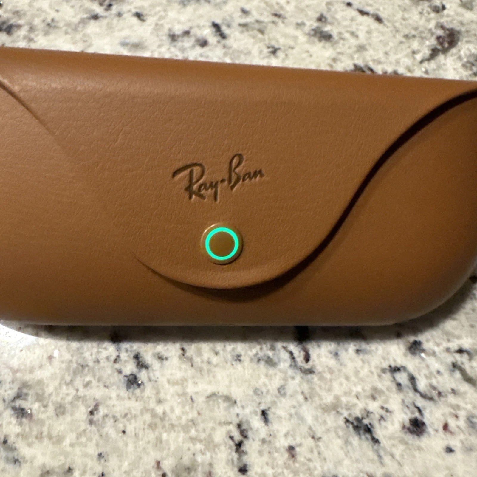 Ray-Ban Meta Wayfarer Smart Glasses Matte Black / Transition Green RW4006 Gen 2 thumbnail 7