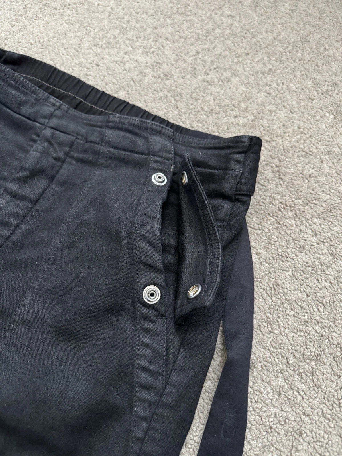 SS23 Rick Owens DRKSHDW Black Waxed Aircut Jogger Denim Pant Size Small thumbnail 4