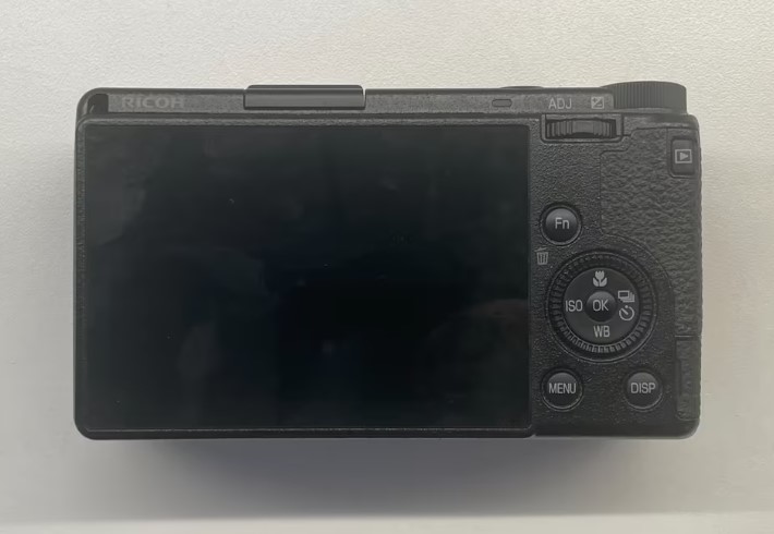 Ricoh GR IIIx Compact Camera - 2 Spare Batteries Included - Excellent Condition thumbnail 2