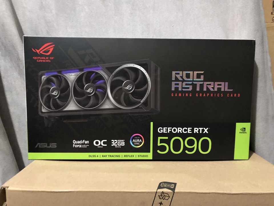 ROG Astral GeForce RTX™ 5090 32GB GDDR7 OC Edition thumbnail 1