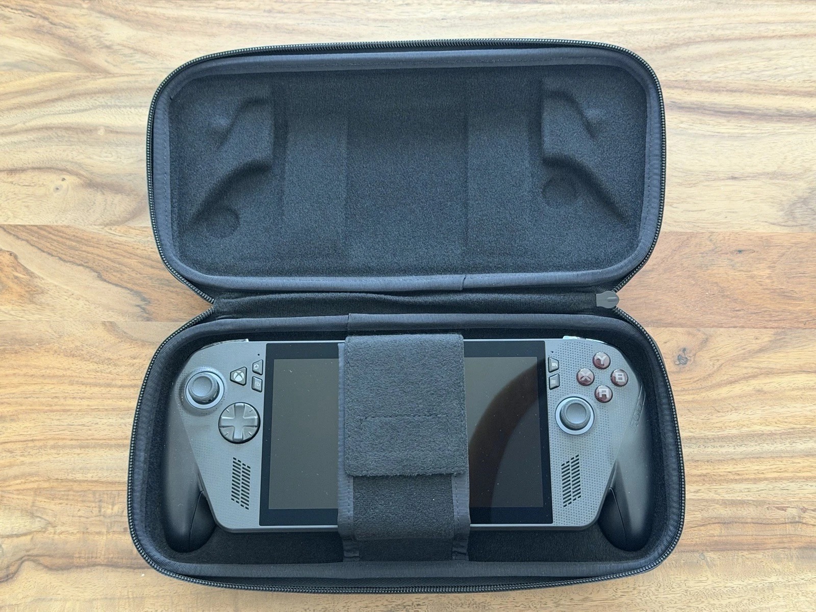 ROG Xbox Ally x Handheld Gaming Monitor 7" FHD 120Hz, AMD Ryzen, AI Z2, 1TB SSD thumbnail 8