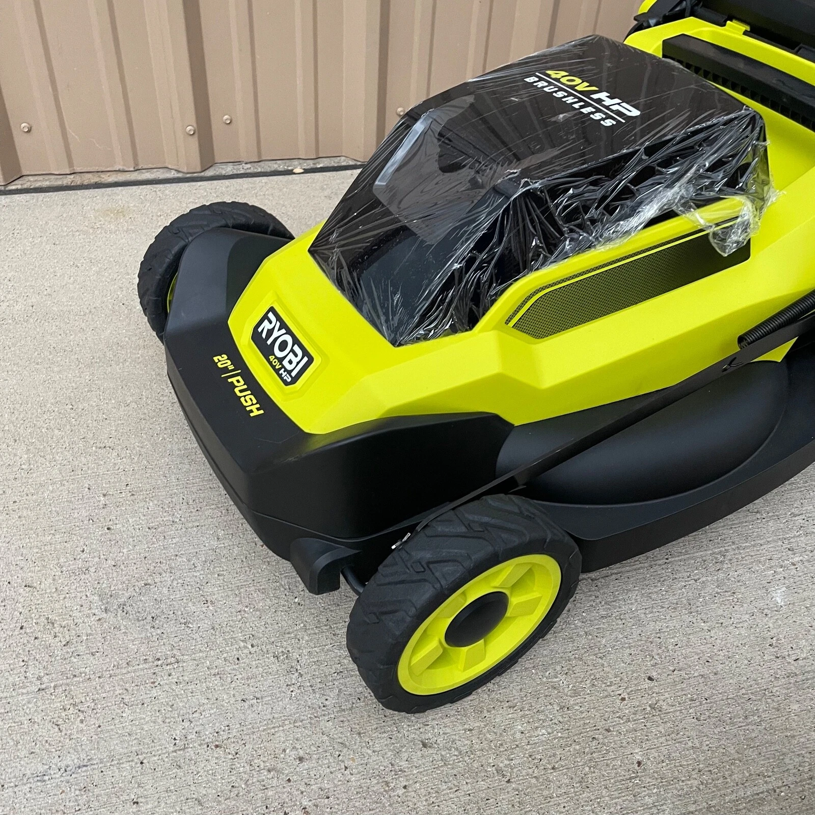 Ryobi RY401017 40V HP Brushless 20 in. Cordless Battery Walk Behind Push Lawn Mower thumbnail 3