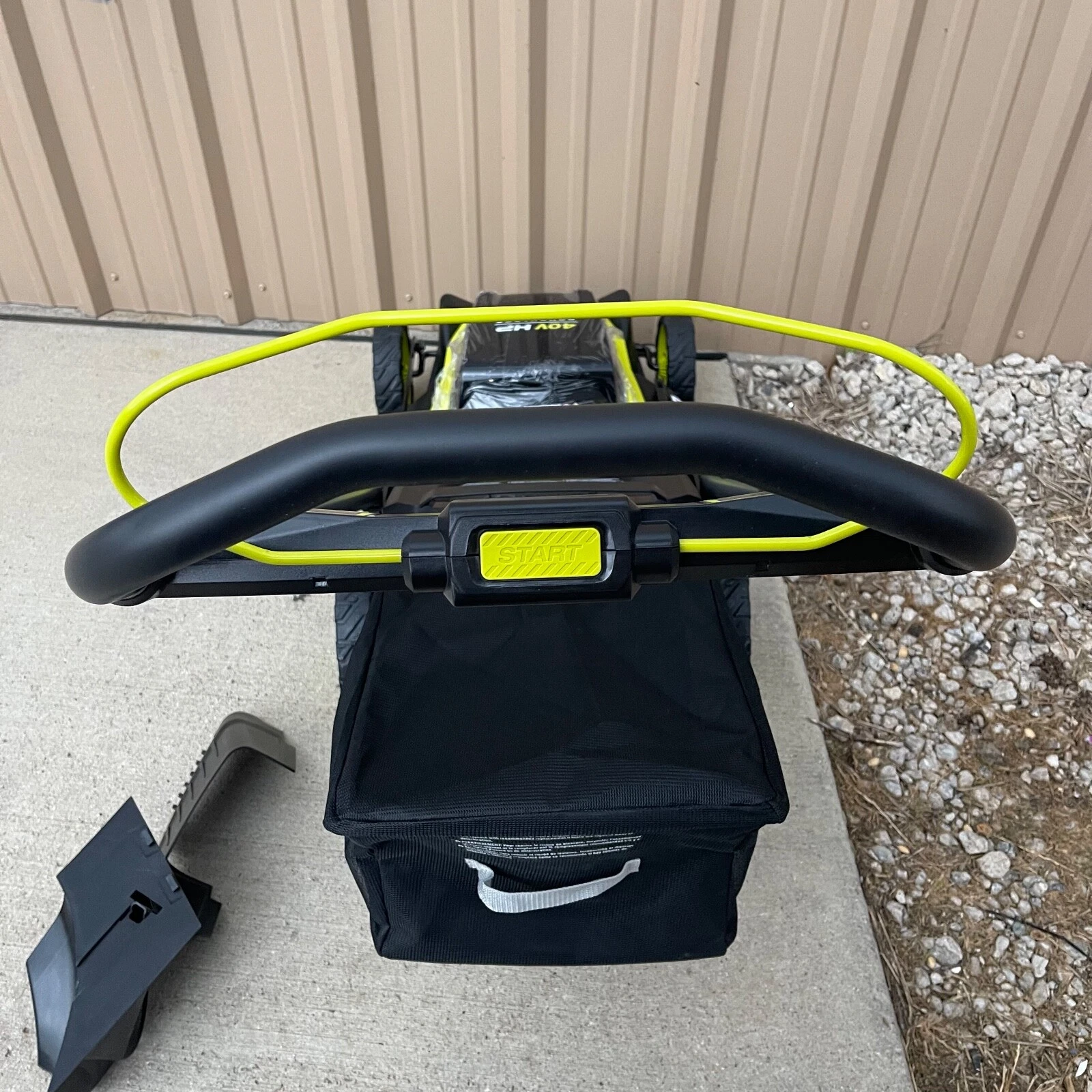 Ryobi RY401017 40V HP Brushless 20 in. Cordless Battery Walk Behind Push Lawn Mower thumbnail 9