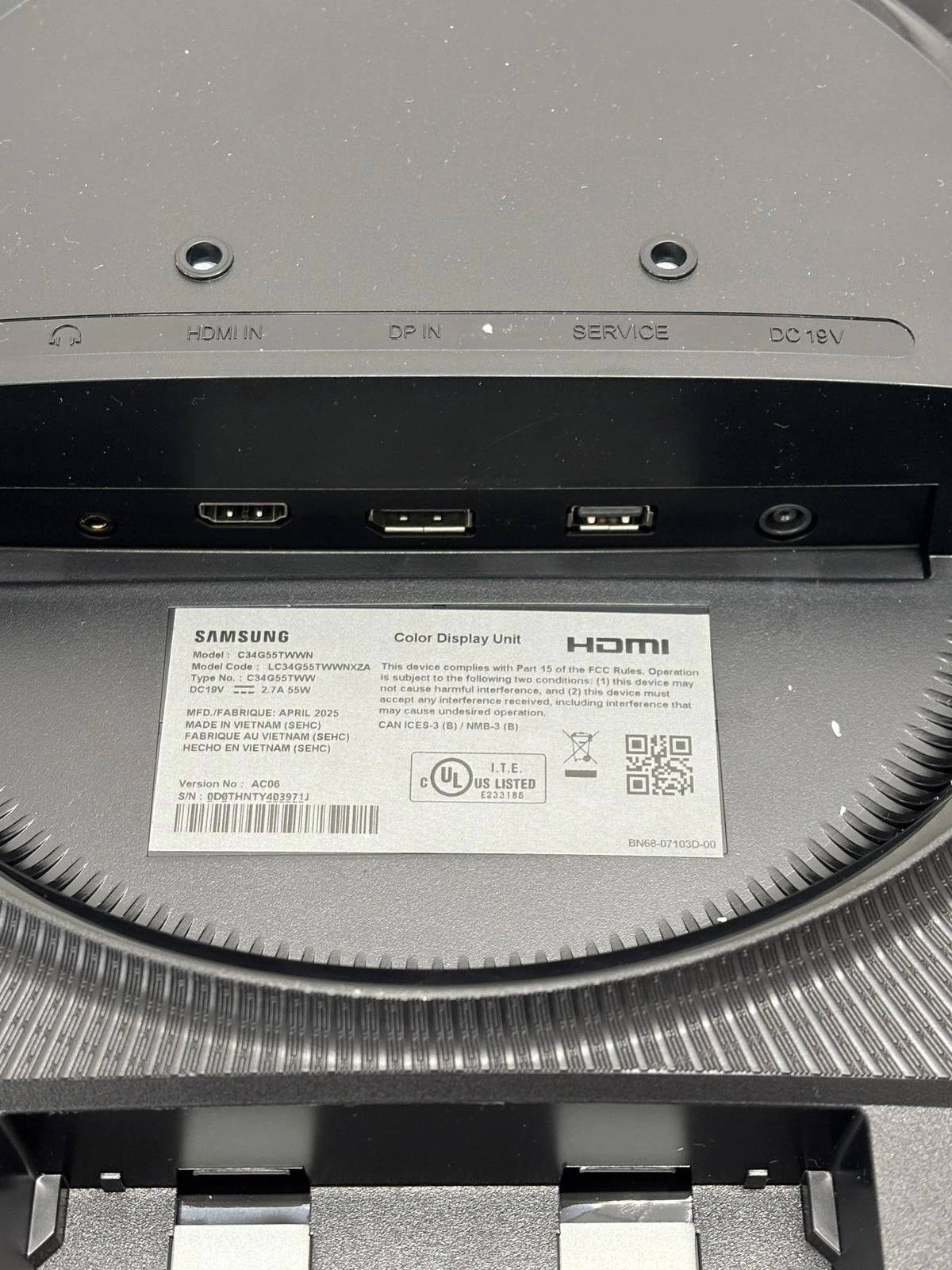 SAMSUNG 34' Odyssey G5 Ultra-Wide Gaming Monitor thumbnail 5