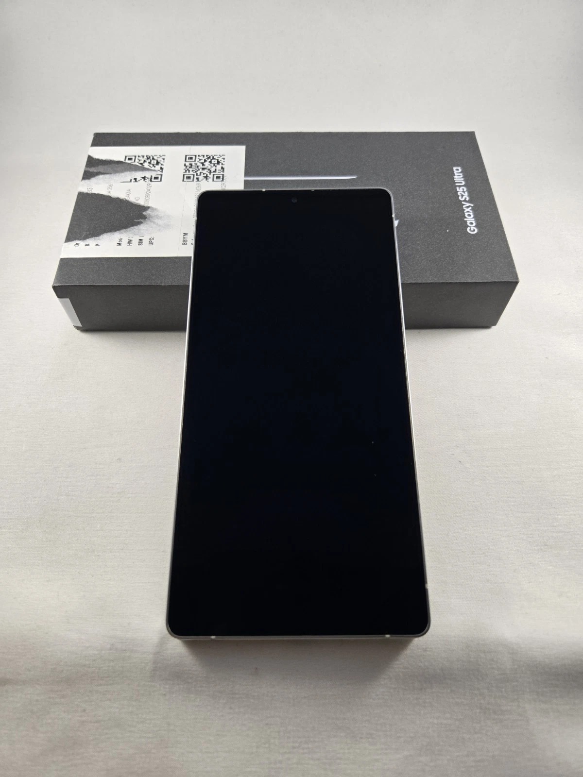 Samsung Galaxy S25 Ultra 256GB Silver white Unlocked thumbnail 3