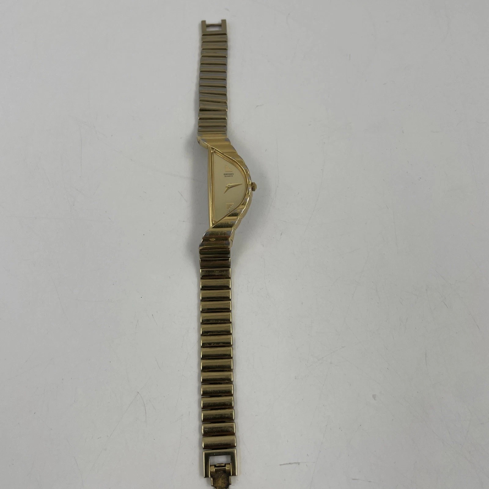SEIKO “Half Moon” Vintage Watch (1F20-5D59) 6-6.75”W-Battery-Looks Good thumbnail 6